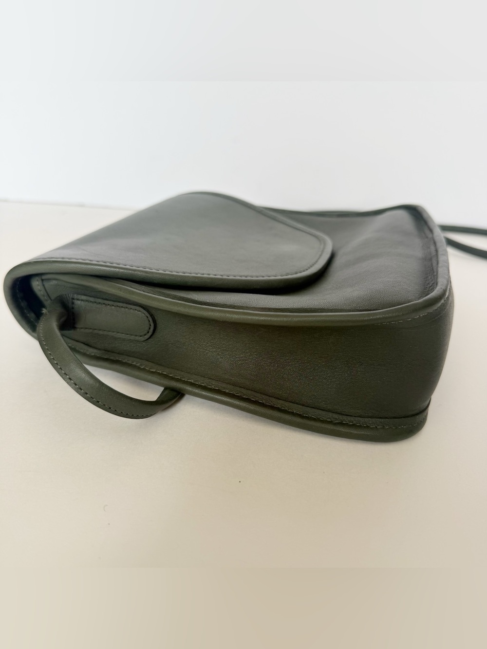 Vintage COACH Lindsay Green Leather Flap Crossbody Bag Purse 1992 AUTHENTICATED - Picture 6 of 16